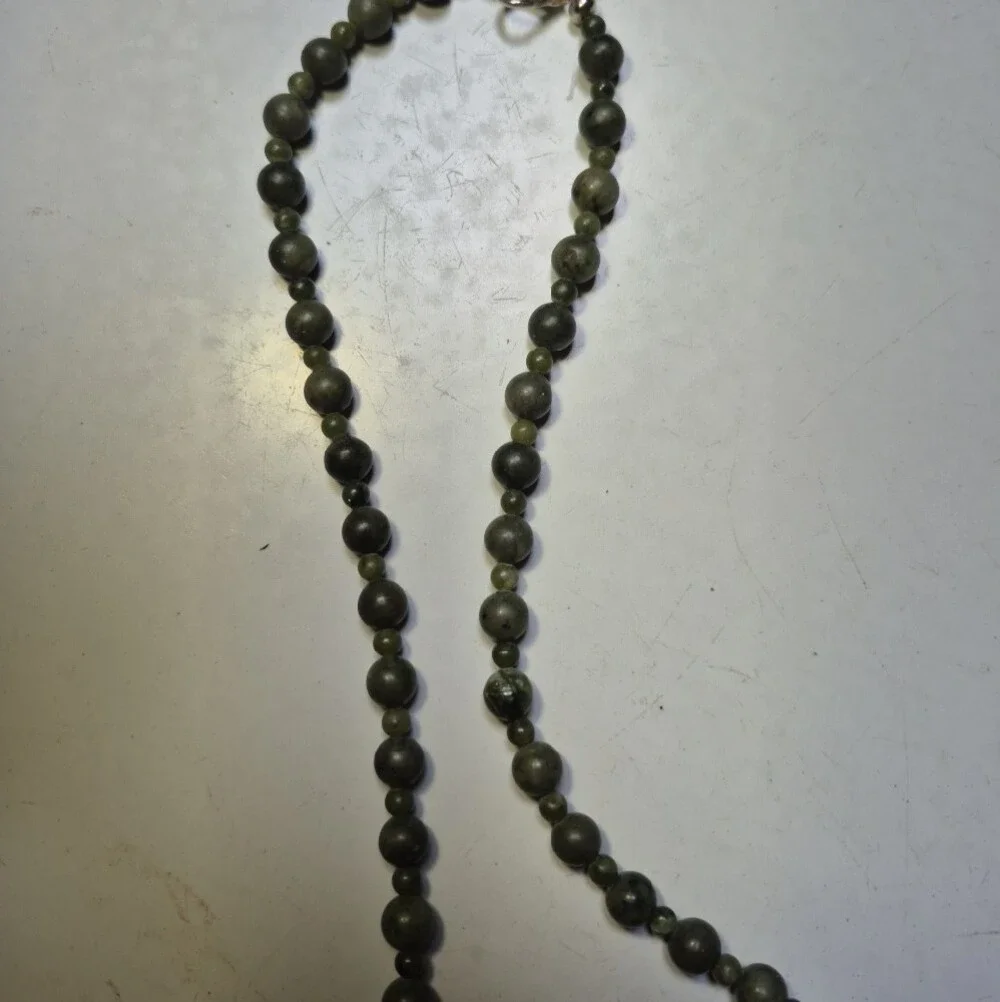 Connemara Irish Stone, 25" Length, Green, Beaded Necklace - Picture 5 of 5